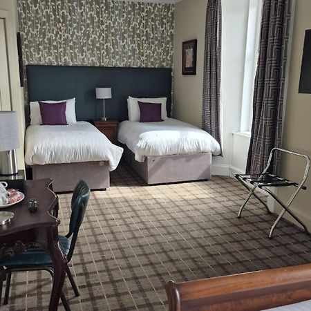 Commercial Hotel Олнесс Екстер'єр фото