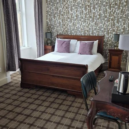 Commercial Hotel Олнесс Екстер'єр фото