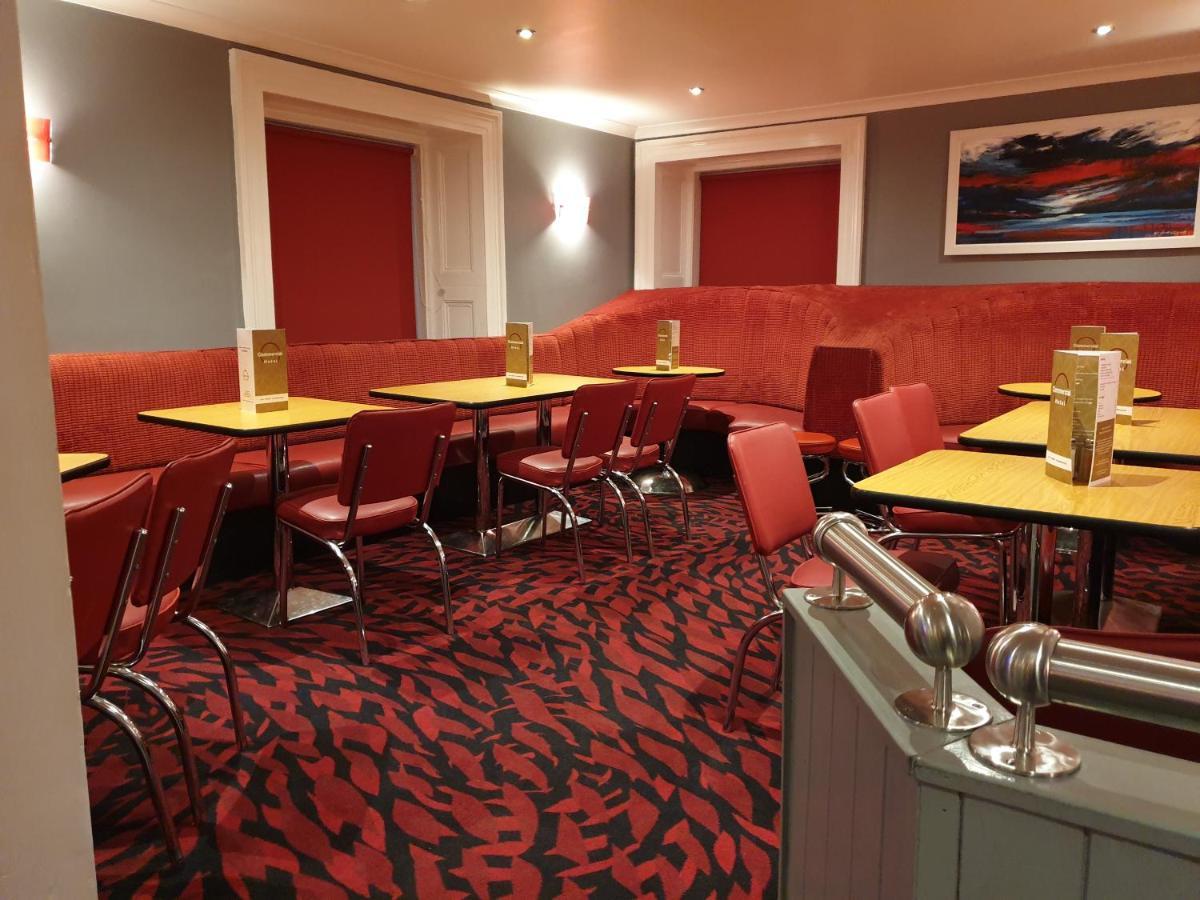 Commercial Hotel Олнесс Екстер'єр фото